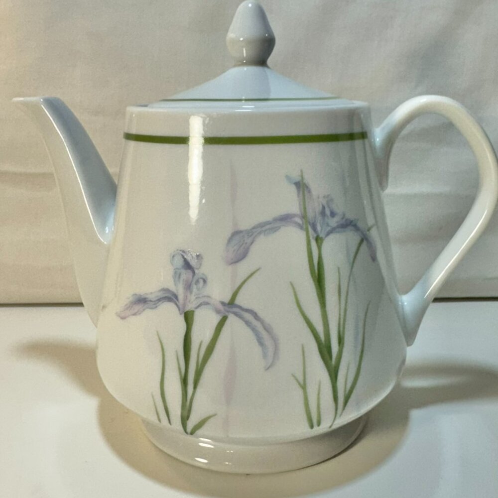 Licensed Corning Ware Shadow Iris Teapot